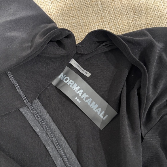 NWT Norma Kamali Cut-Out Long Sleeve Turtleneck Top - Picture 2 of 7